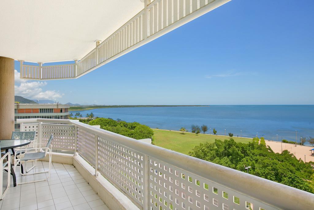 Cairns Ocean View Apartment Buitenkant foto